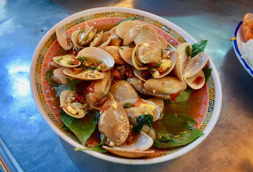 Thai basil minced pork - clams